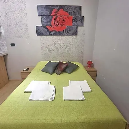 Red Rose Ρώμη